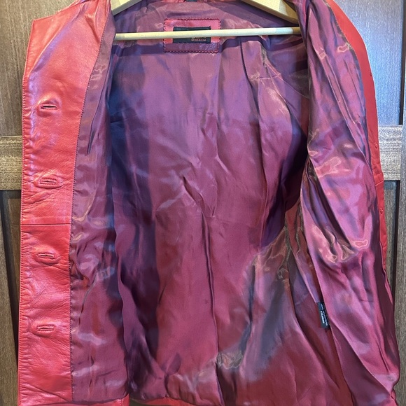 Classic Red Leather Jacket - Picture 4 of 6